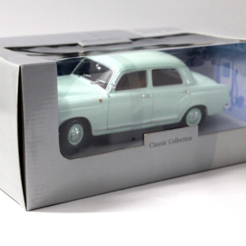 1:18 Revell Mercedes 180 Ponton Perlmutt green DEALER VERSION