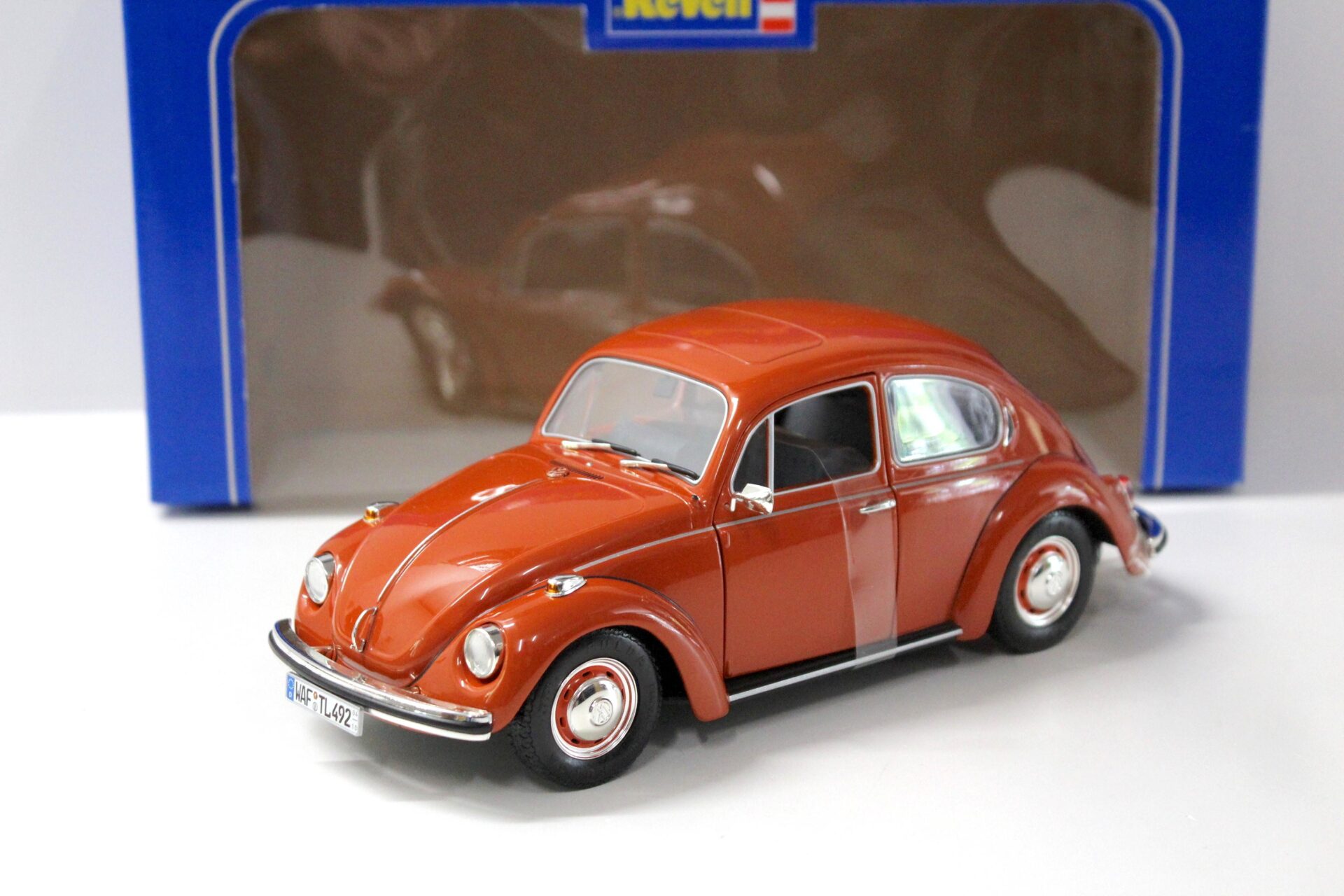 1:18 Revell VW Käfer 1302 S orange