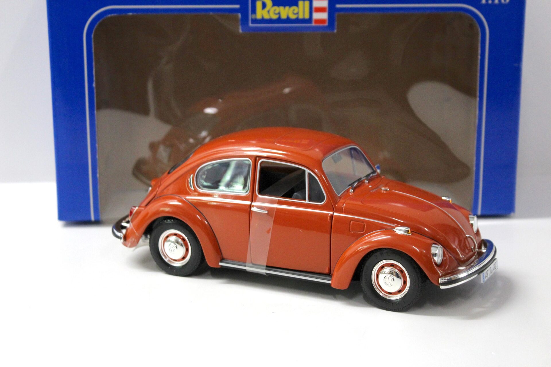 1:18 Revell VW Käfer 1302 S orange