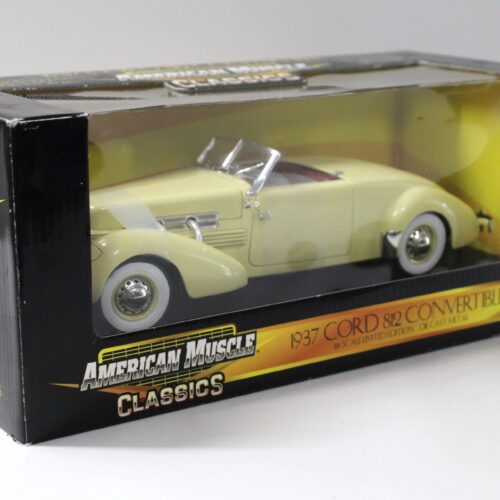 1:18 ERTL 1937 CORD 812 Convertible yellow