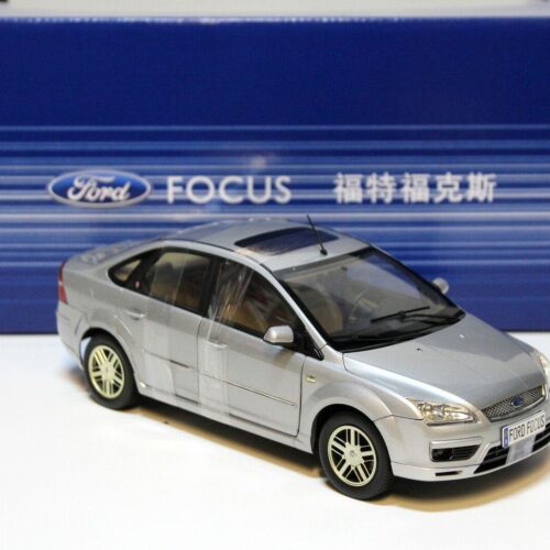 1:18 CHANGAN Ford Focus Sedan 2005 silver DEALER VERSION