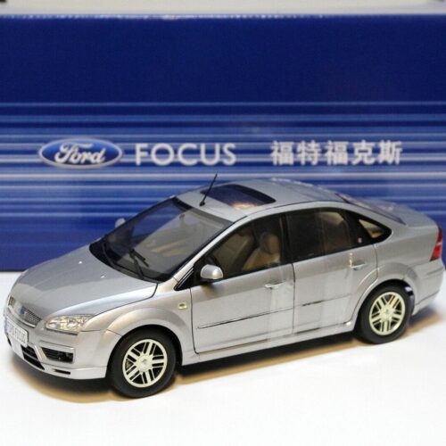 1:18 CHANGAN Ford Focus Sedan 2005 silver DEALER VERSION