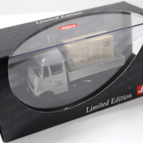 1:43 Schuco Mercedes L319 Pritsche mit Piccolo Heinkel Roller