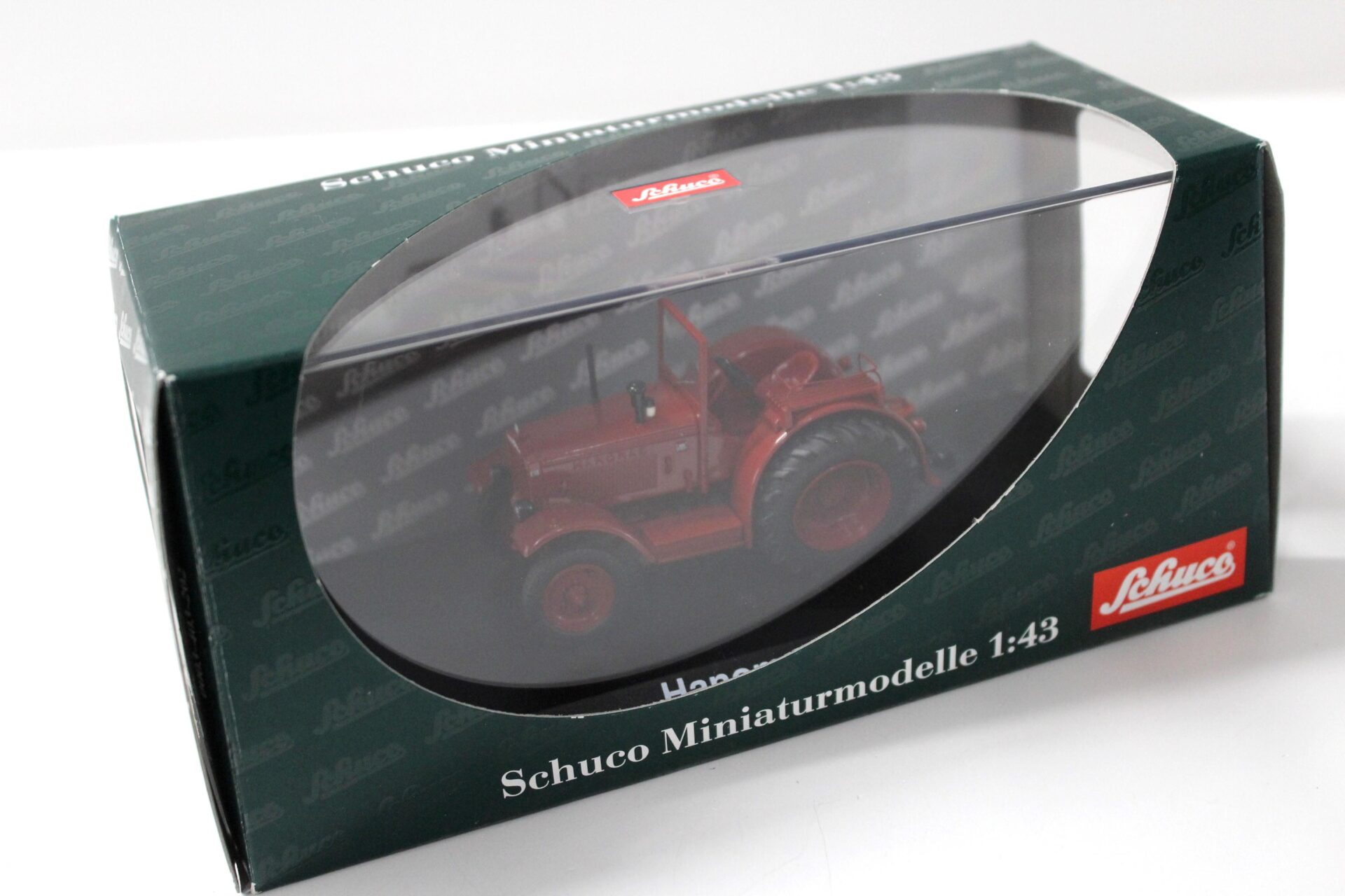 1:43 Schuco Hanomag R40 Traktor dark red