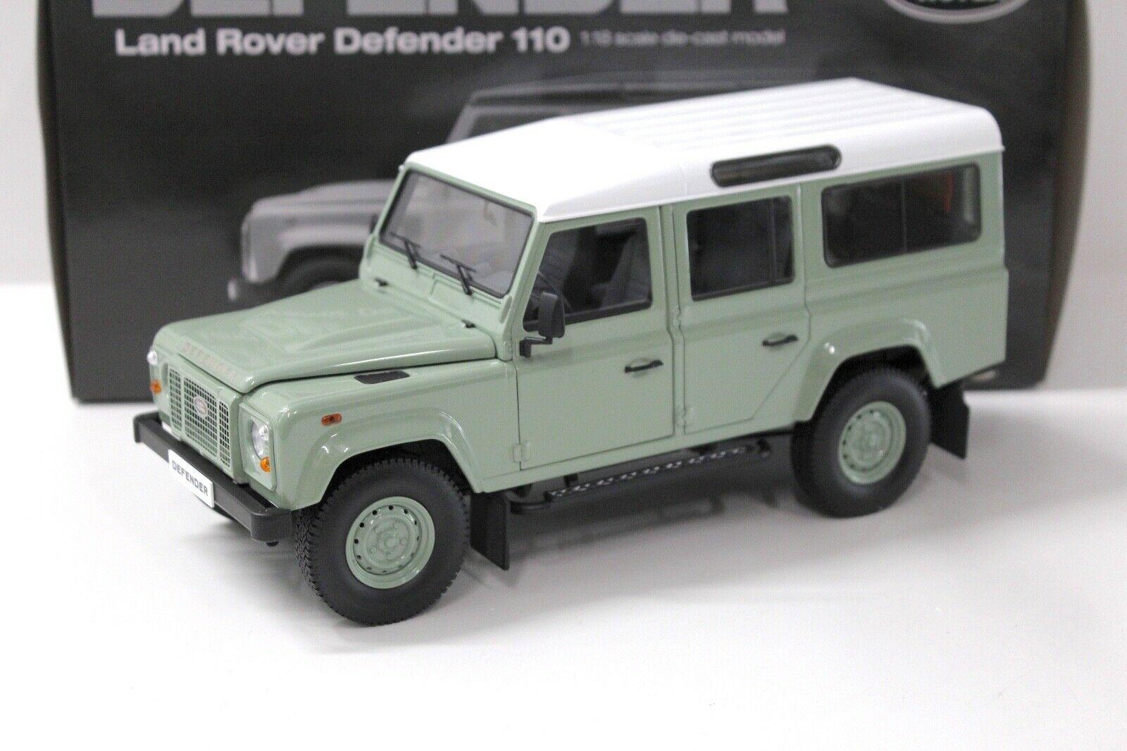 1:18 Dorlop Century Land Rover Defender 110 LHD green