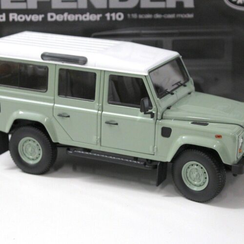 1:18 Dorlop Century Land Rover Defender 110 LHD green