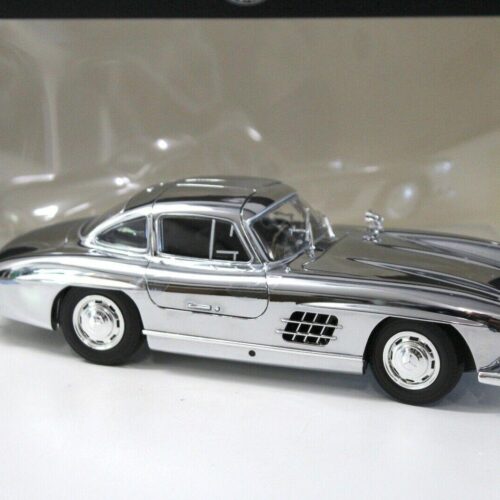 1:18 Minichamps Mercedes 300SL (W198) CHROM EDITION DEALER VERSION