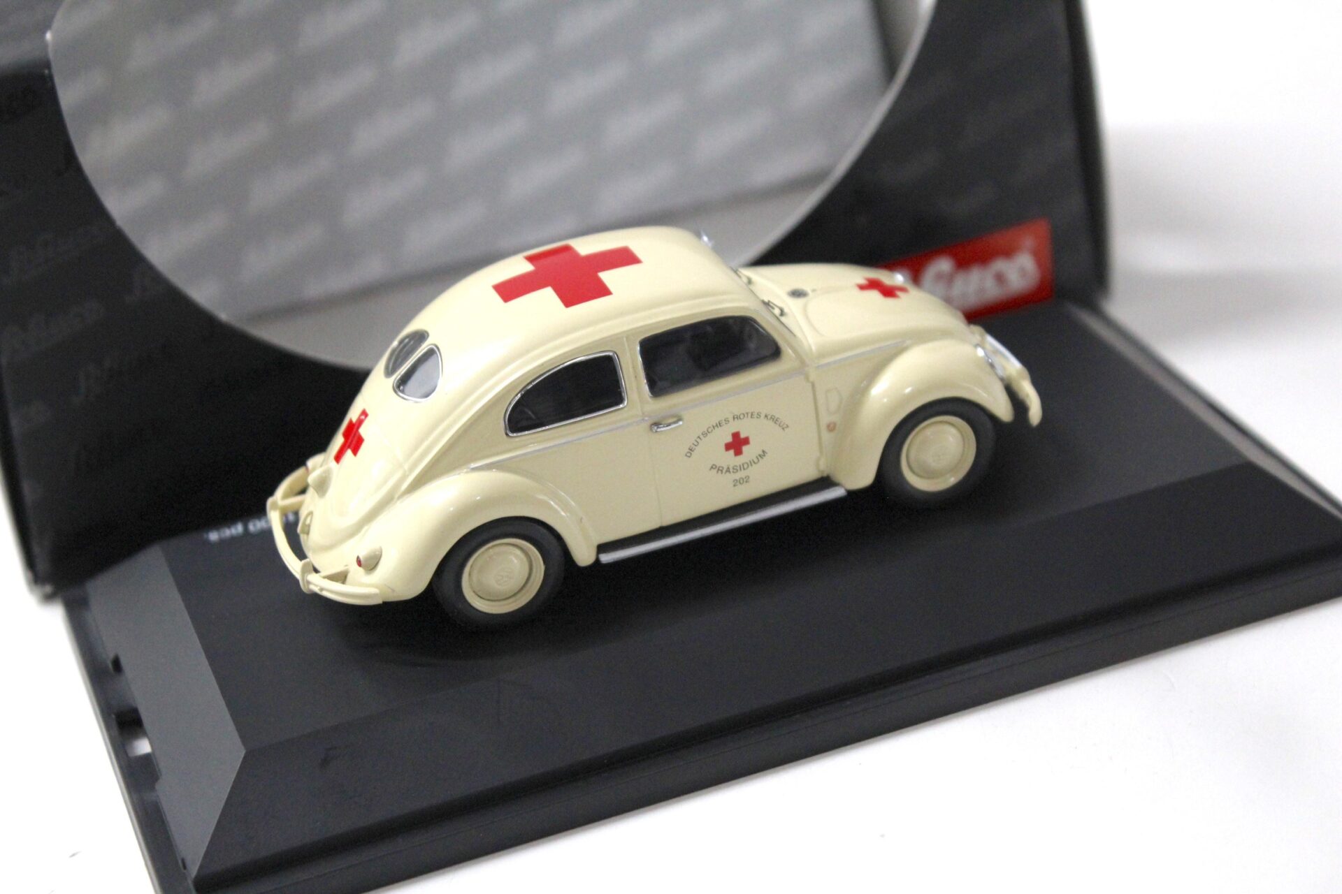 1:43 Schuco VW Käfer Brezelkäfer DRK Rotes Kreuz