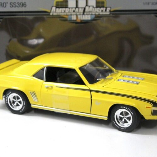 1:18 ERTL 1969 Chevrolet Camaro SS396 Coupe yellow
