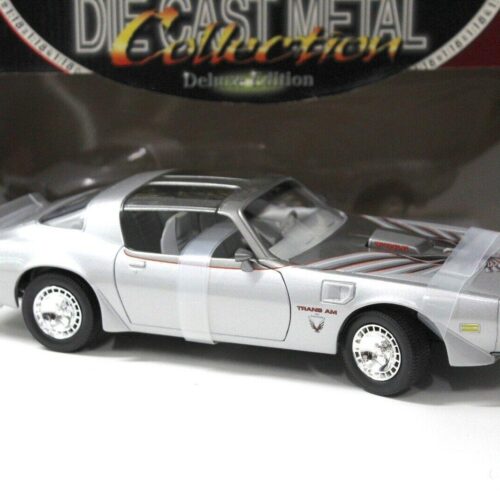 1:18 Road Signature Pontiac Firebird Trans AM 1979 silver