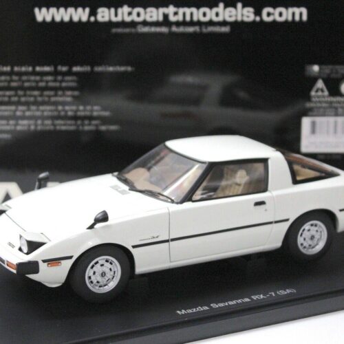1:18 AUTOart Mazda Savanna RX-7 (SA) white
