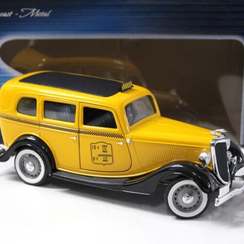 1:18 Solido Ford V8 Van "TAXI USA" yellow