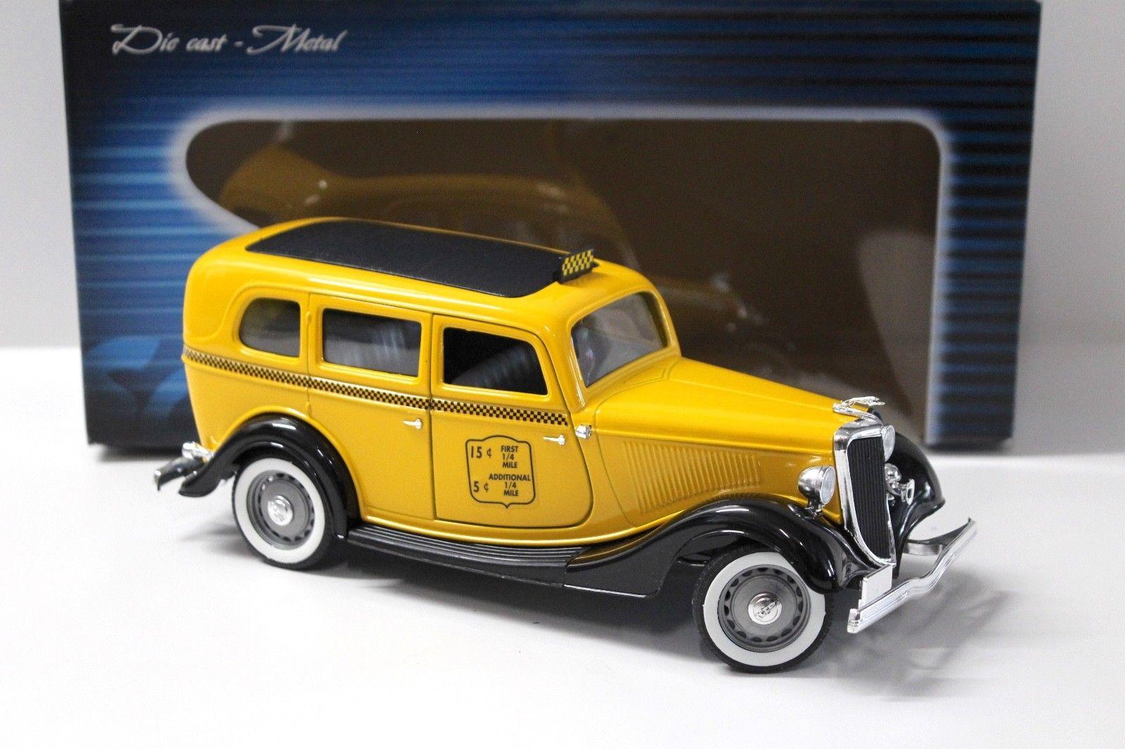 1:18 Solido Ford V8 Van "TAXI USA" yellow