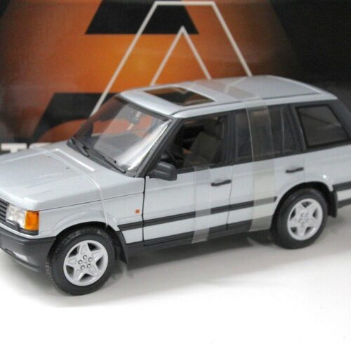 1:18 AUTOart Range Rover 4.6 HSE silver