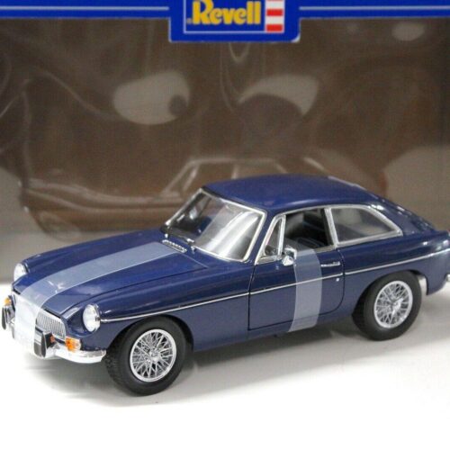1:18 Revell MGB GT Coupe blue