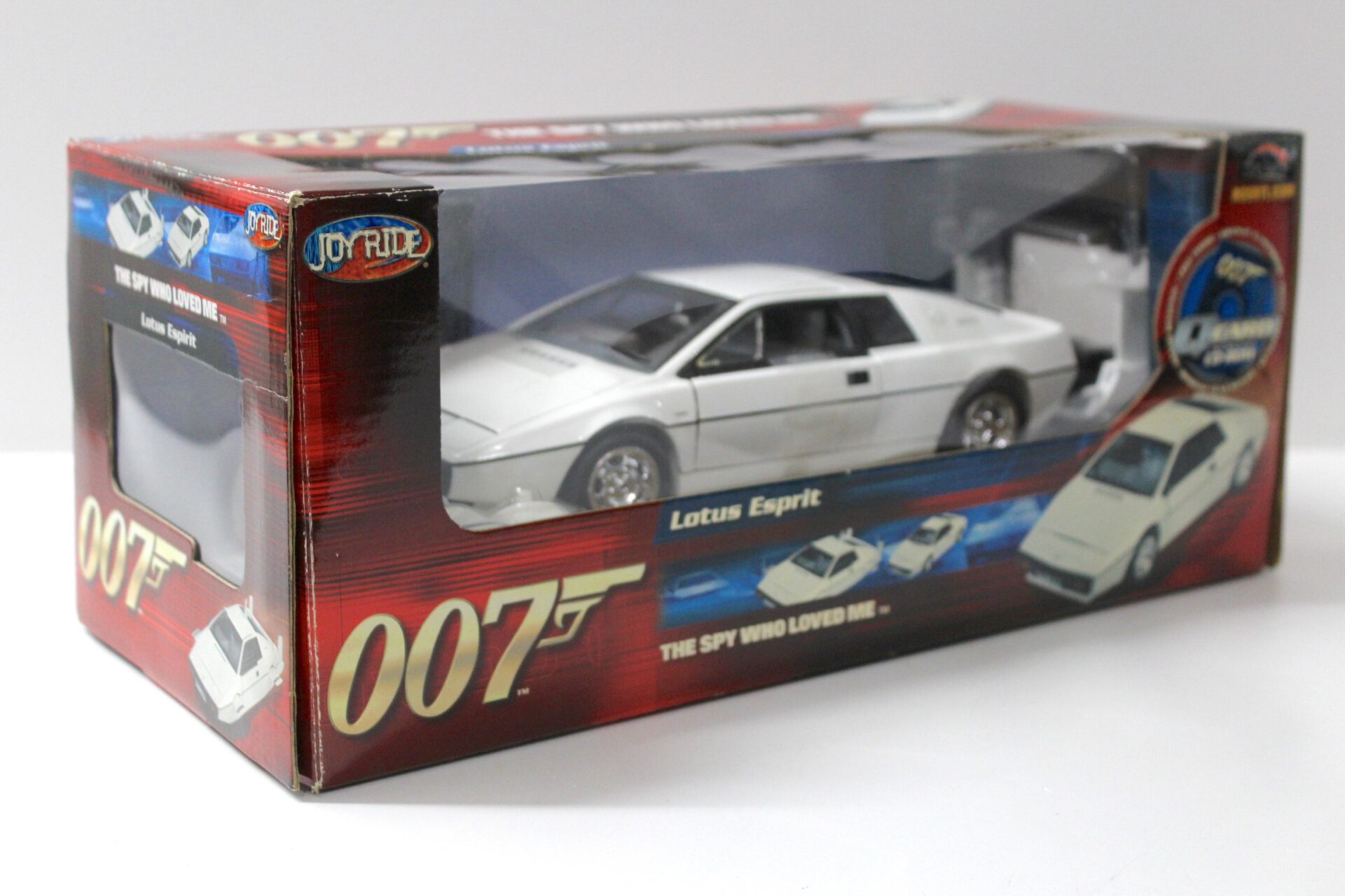 1:18 Joyride ERTL Lotus Esprit white James Bond "The Spy who loved me"