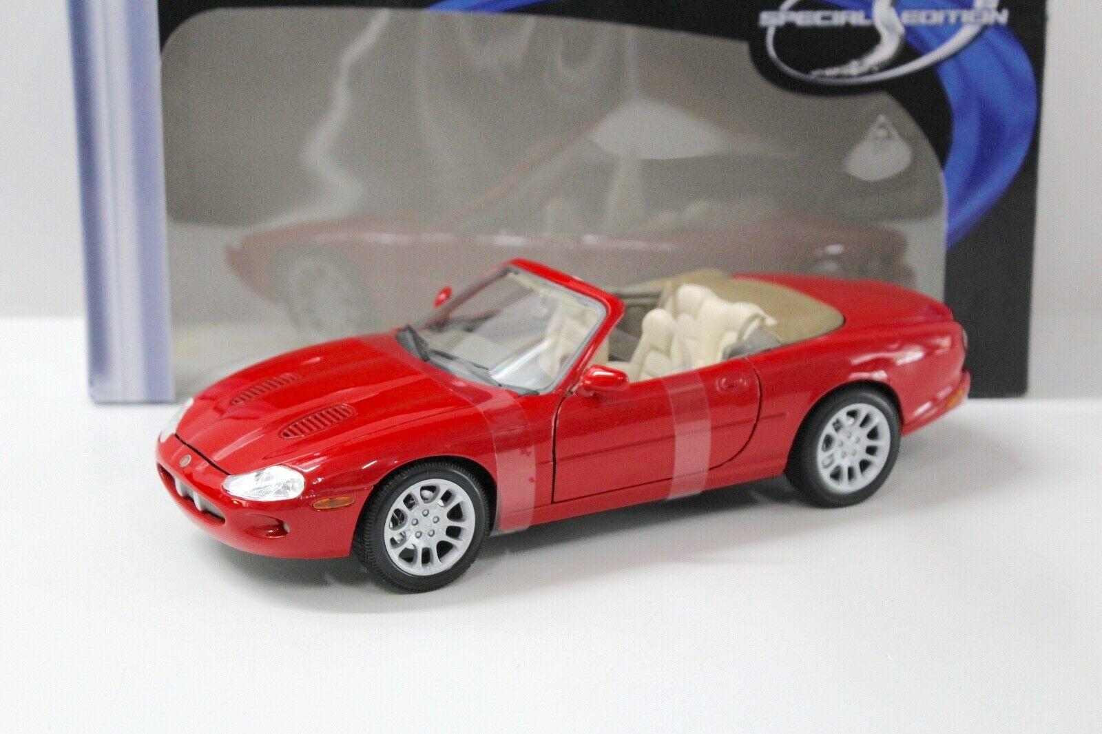 1:18 Maisto Mercedes Jaguar XKR Cabriolet red