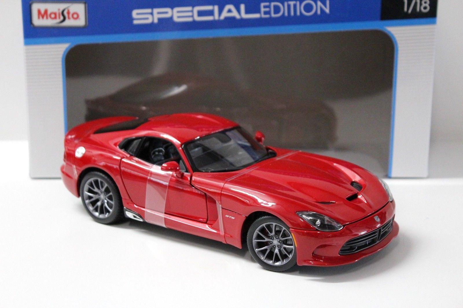 1:18 Maisto Dodge Viper GTS Coupe 2013 red
