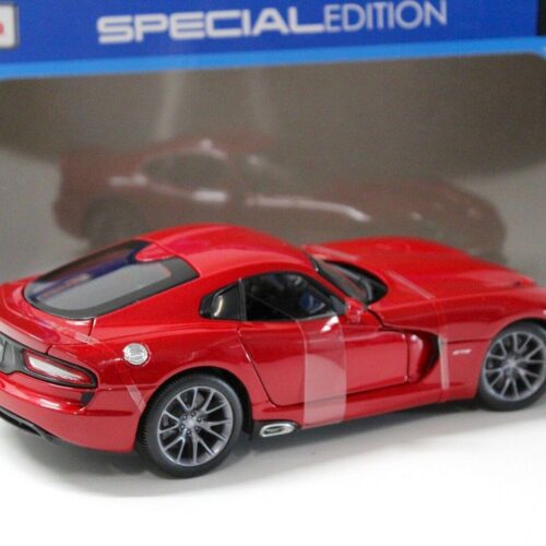 1:18 Maisto Dodge Viper GTS Coupe 2013 red