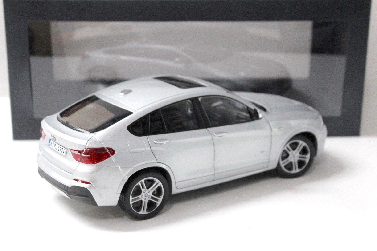 1:18 Paragon BMW X4 (F26) Glacier silver M-Pack DEALER VERSION