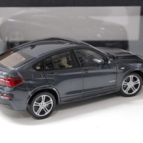 1:18 Paragon BMW X4 (F26) Sophisto grey M-Pack DEALER VERSION