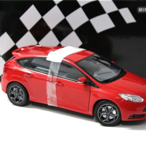 1:18 Minichamps Ford Focus ST 2011 red