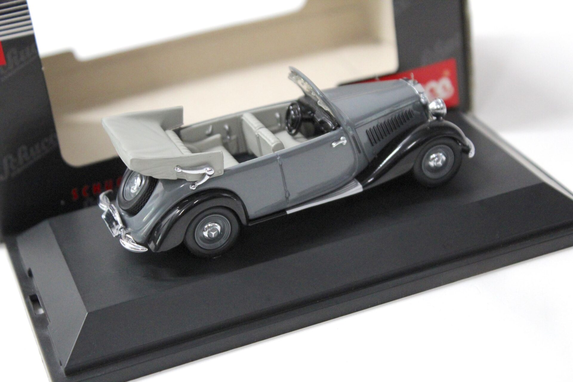 1:43 Schuco Mercedes 170V Cabriolet open Top grey/ black