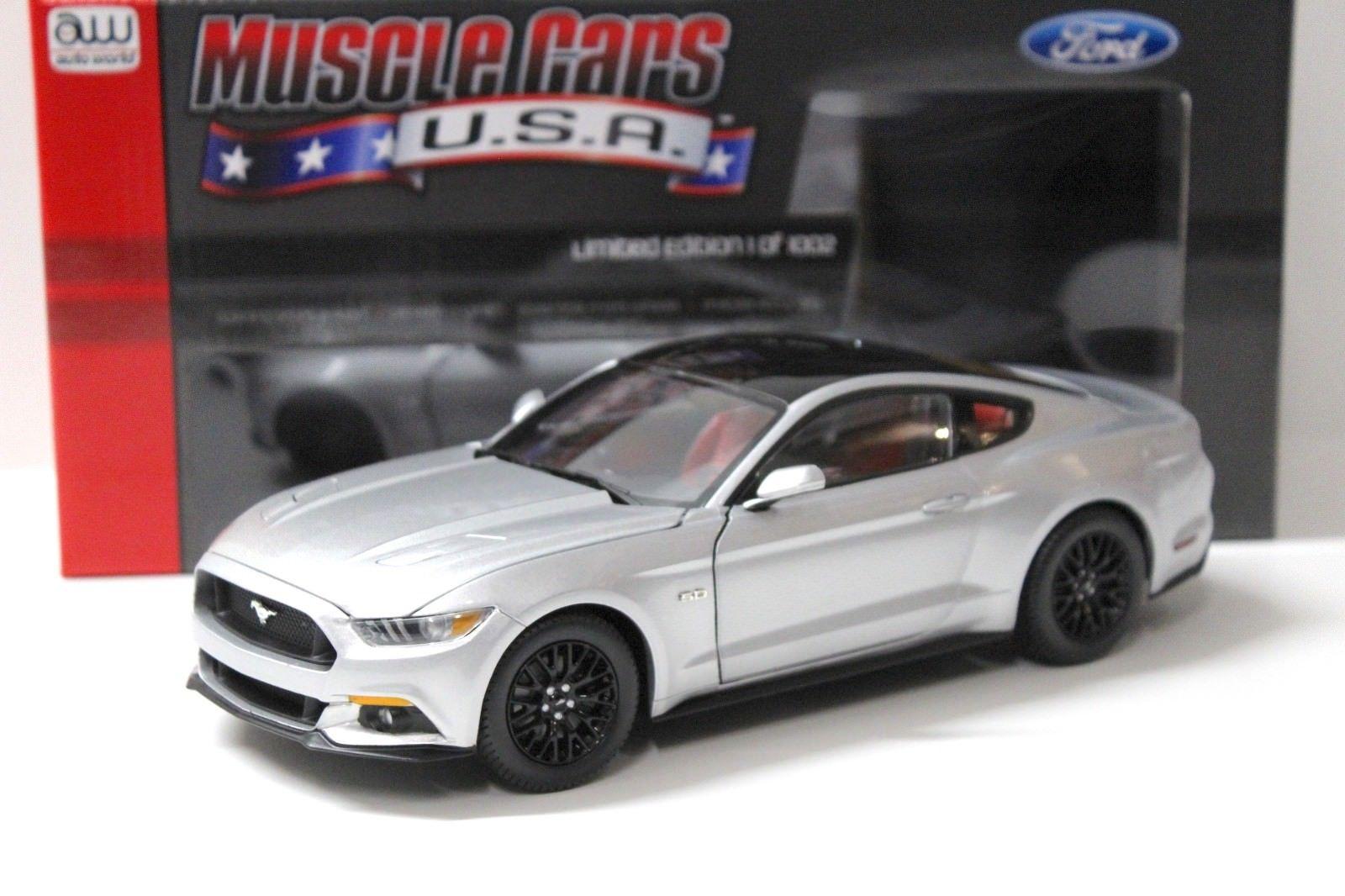 1:18 Auto World Ford Mustang GT Coupe 2017 silver