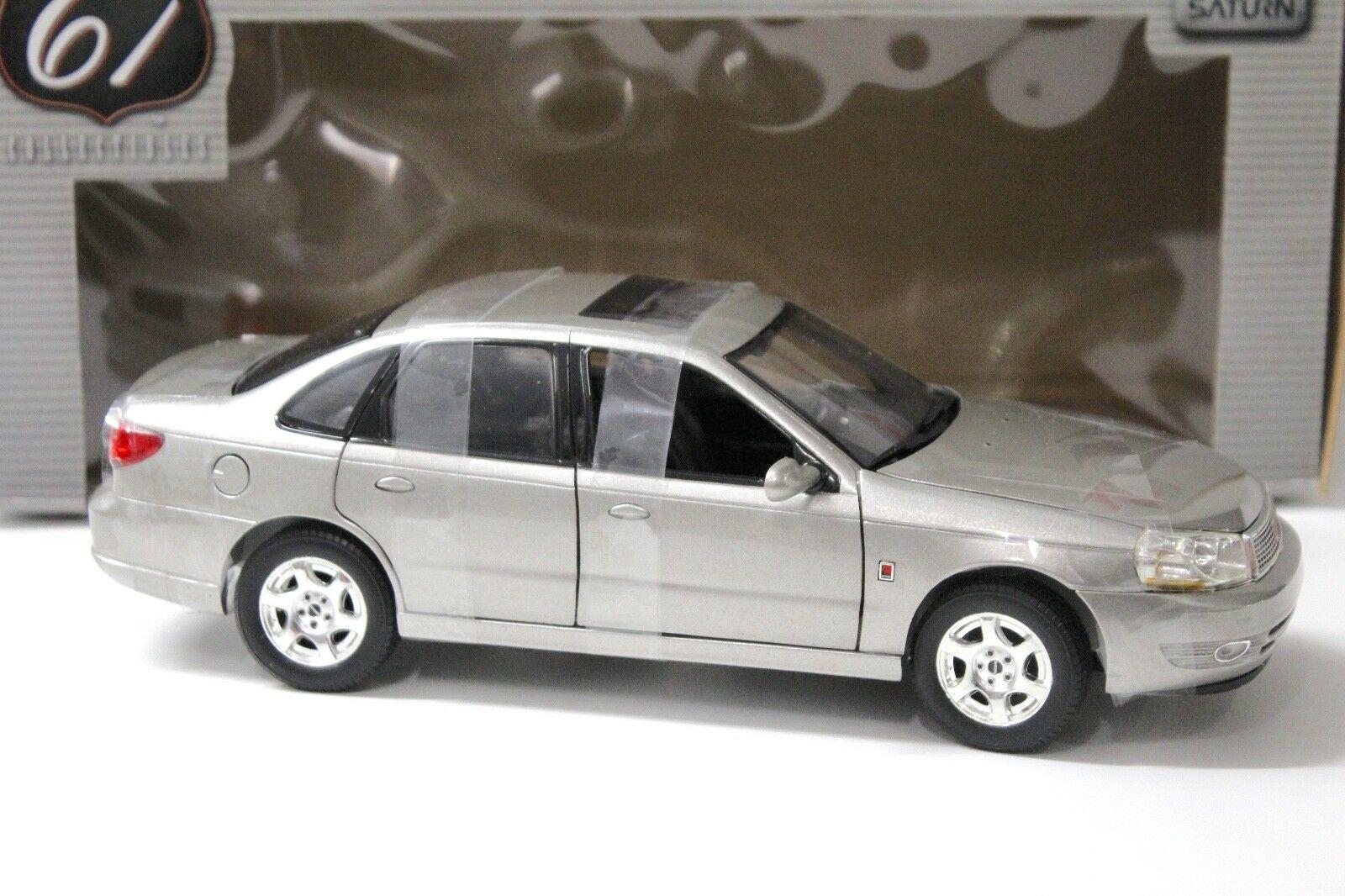 1:18 Highway 61 Saturn L300 Sport Sedan beige