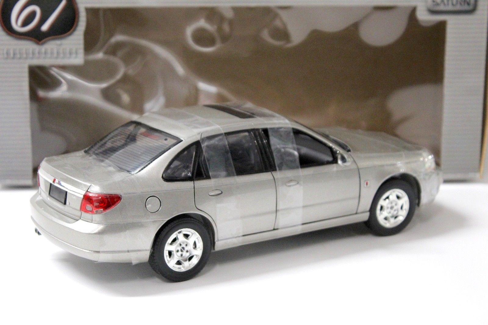 1:18 Highway 61 Saturn L300 Sport Sedan beige
