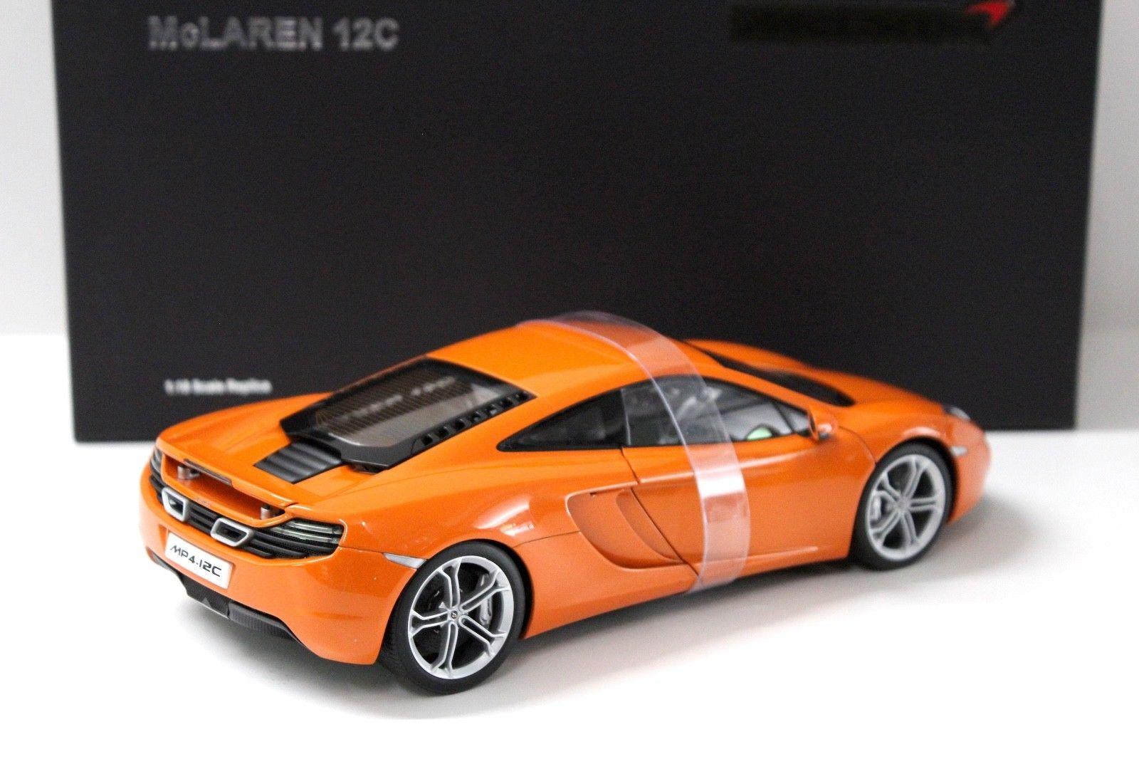 1:18 AUTOart McLaren MP4-12C Coupe 2011 orange