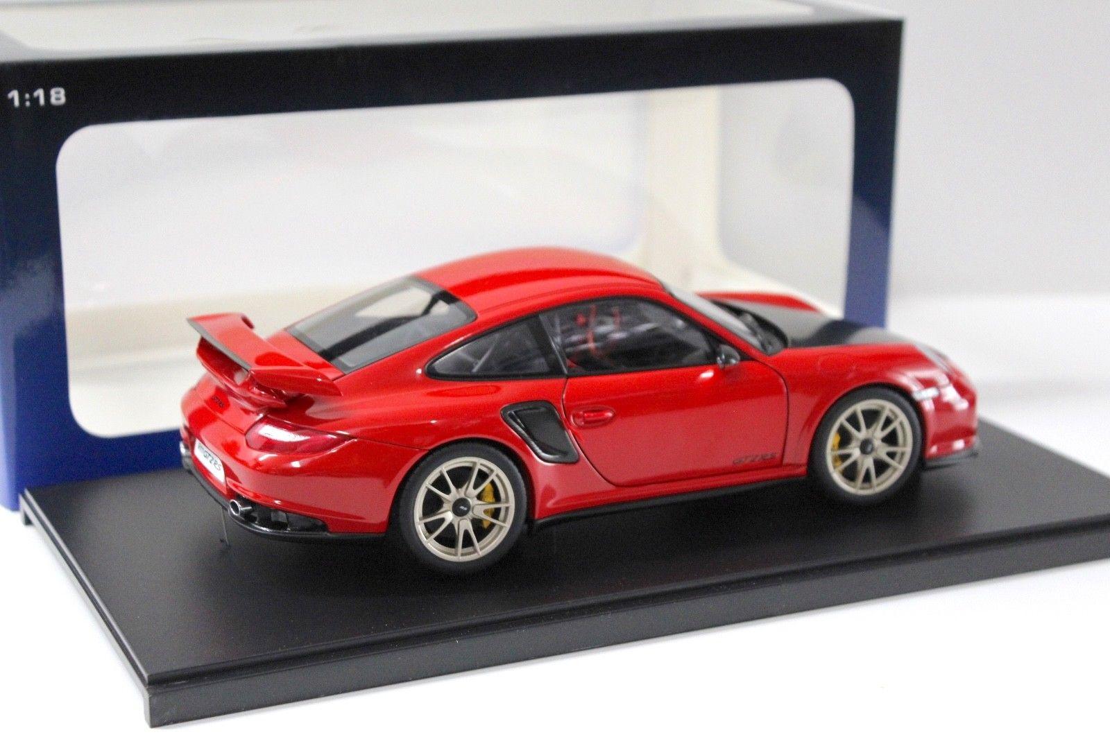 1:18 AUTOart Porsche 911 (997) GT2 RS red