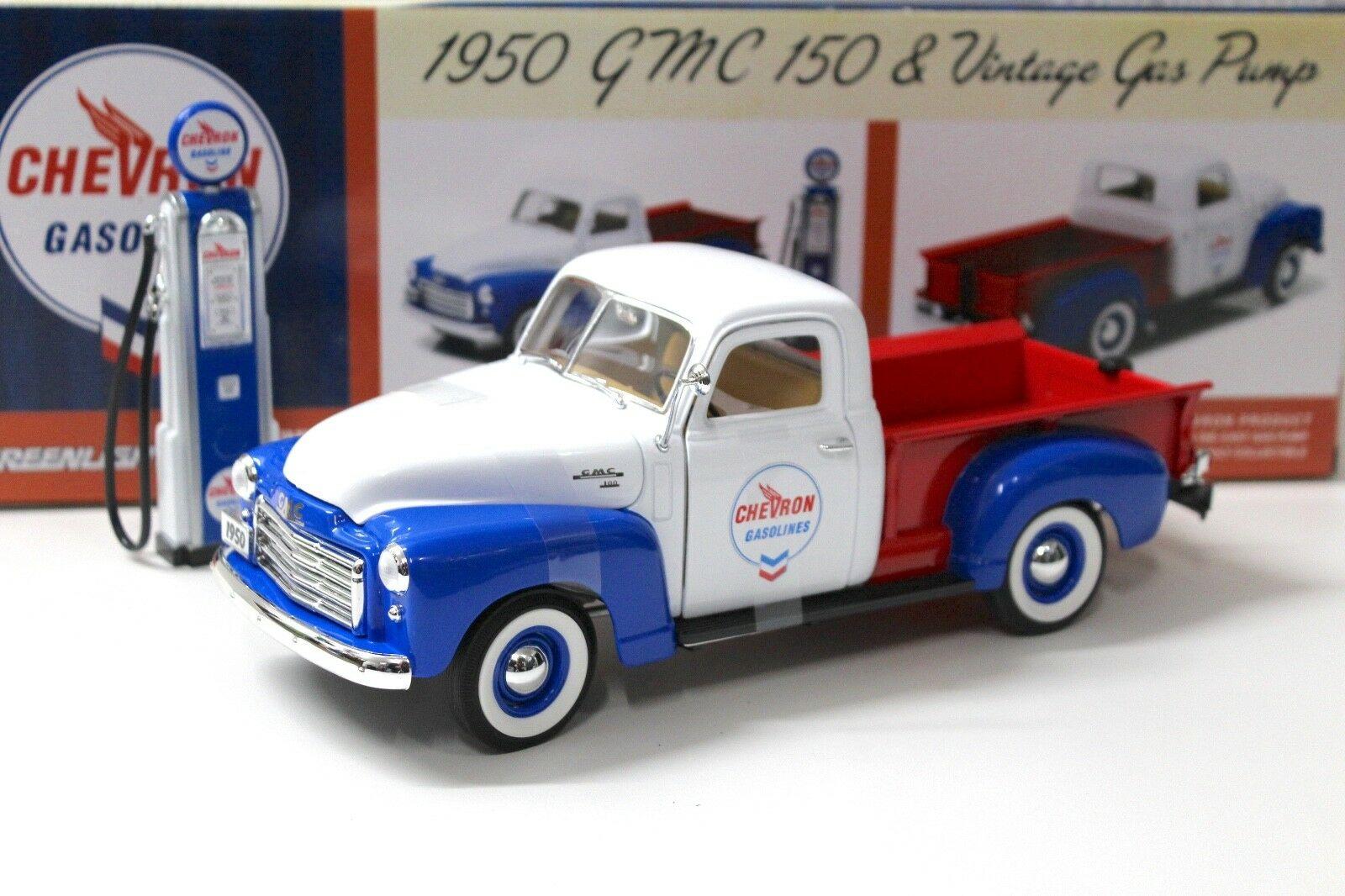 ID 45858 orig.jpg 1:18 Greenlight GMC 150 Pick-UP *CHEVRON* + Gas Pump