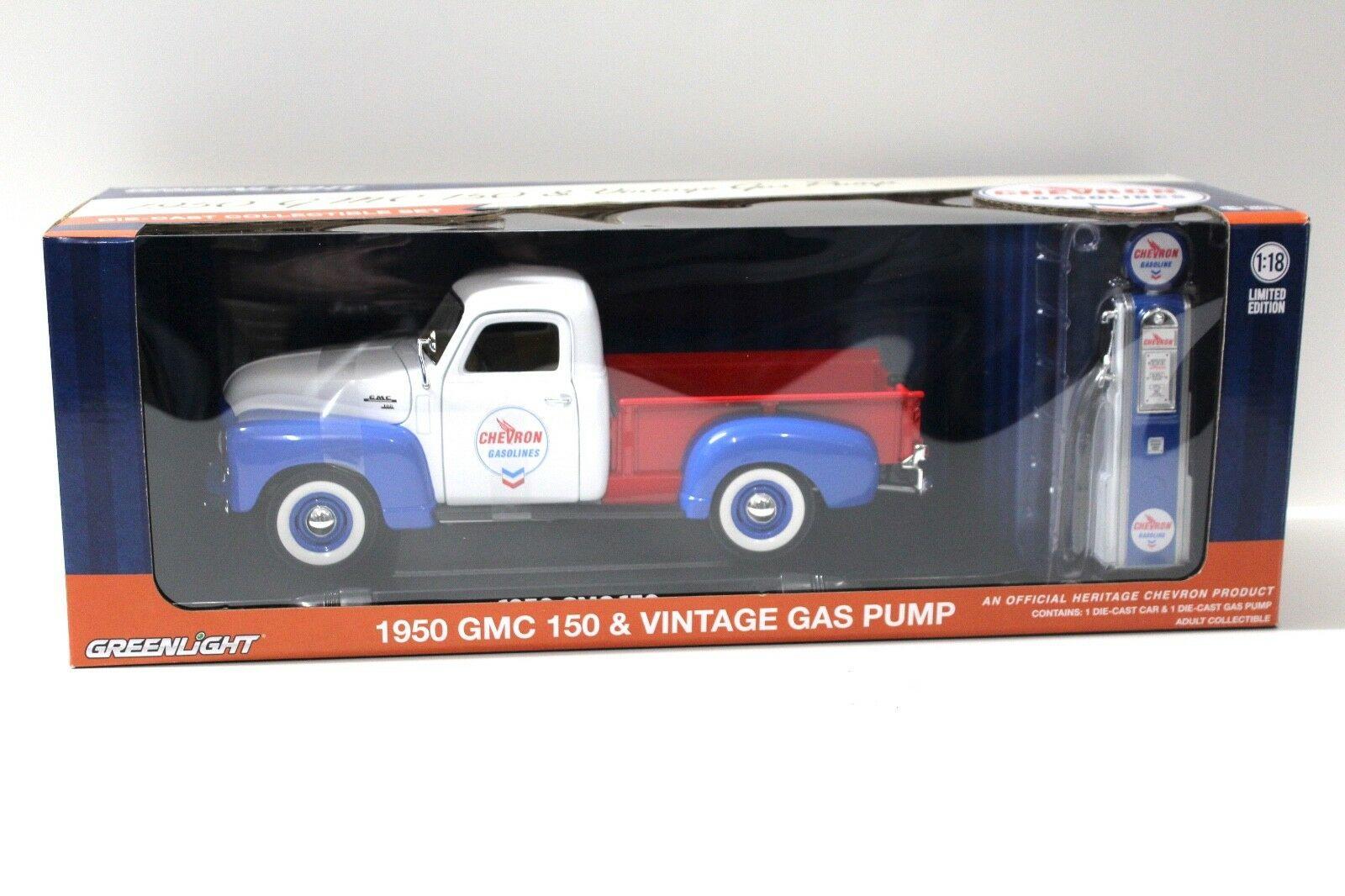 1:18 Greenlight GMC 150 Pick-UP *CHEVRON* + Gas Pump