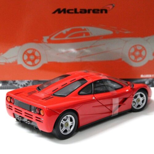 1:18 Minichamps McLaren F1 Road Car 1994 red