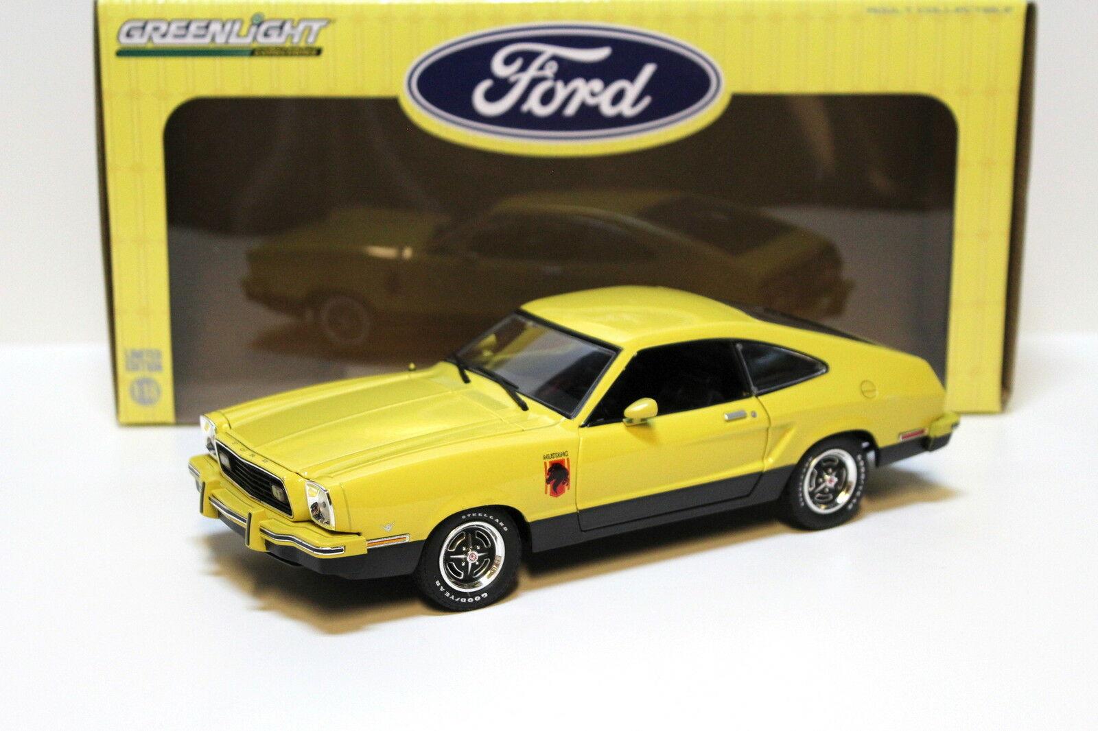 ID 46126 orig 1.jpg 1:18 Greenlight Ford Mustang II Stallion 1976 yellow
