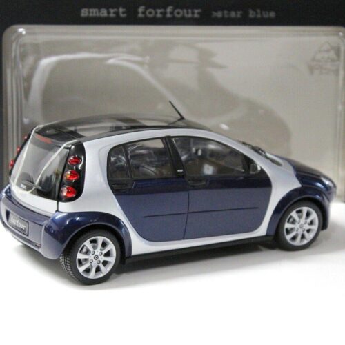 1:18 Kyosho Smart Forfour Star blue DEALER VERSION
