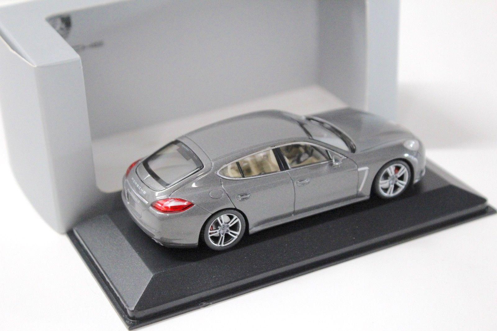 1:43 Minichamps Porsche Panamera Turbo S grey DEALER VERSION