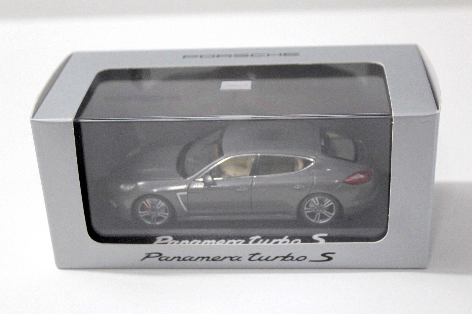 1:43 Minichamps Porsche Panamera Turbo S grey DEALER VERSION