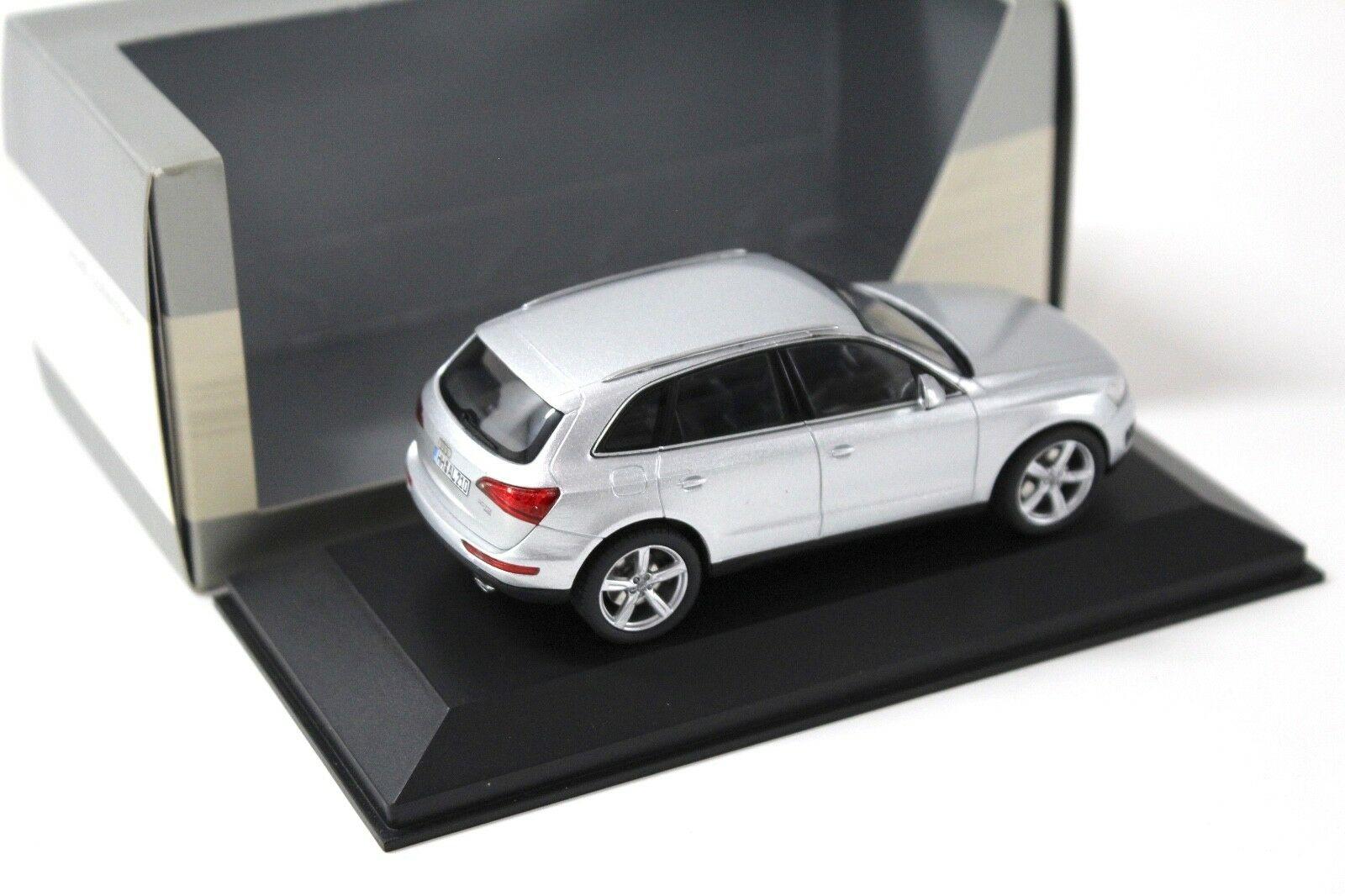 1:43 Schuco SOP Audi Q5 aktiv silver DEALER VERSION