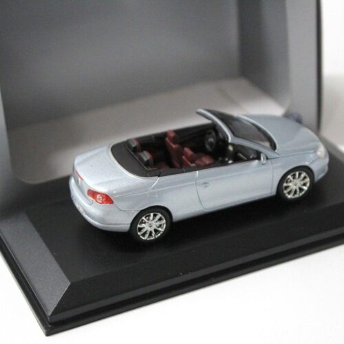 1:43 Norev VW EOS Cabriolet silver DEALER VERSION