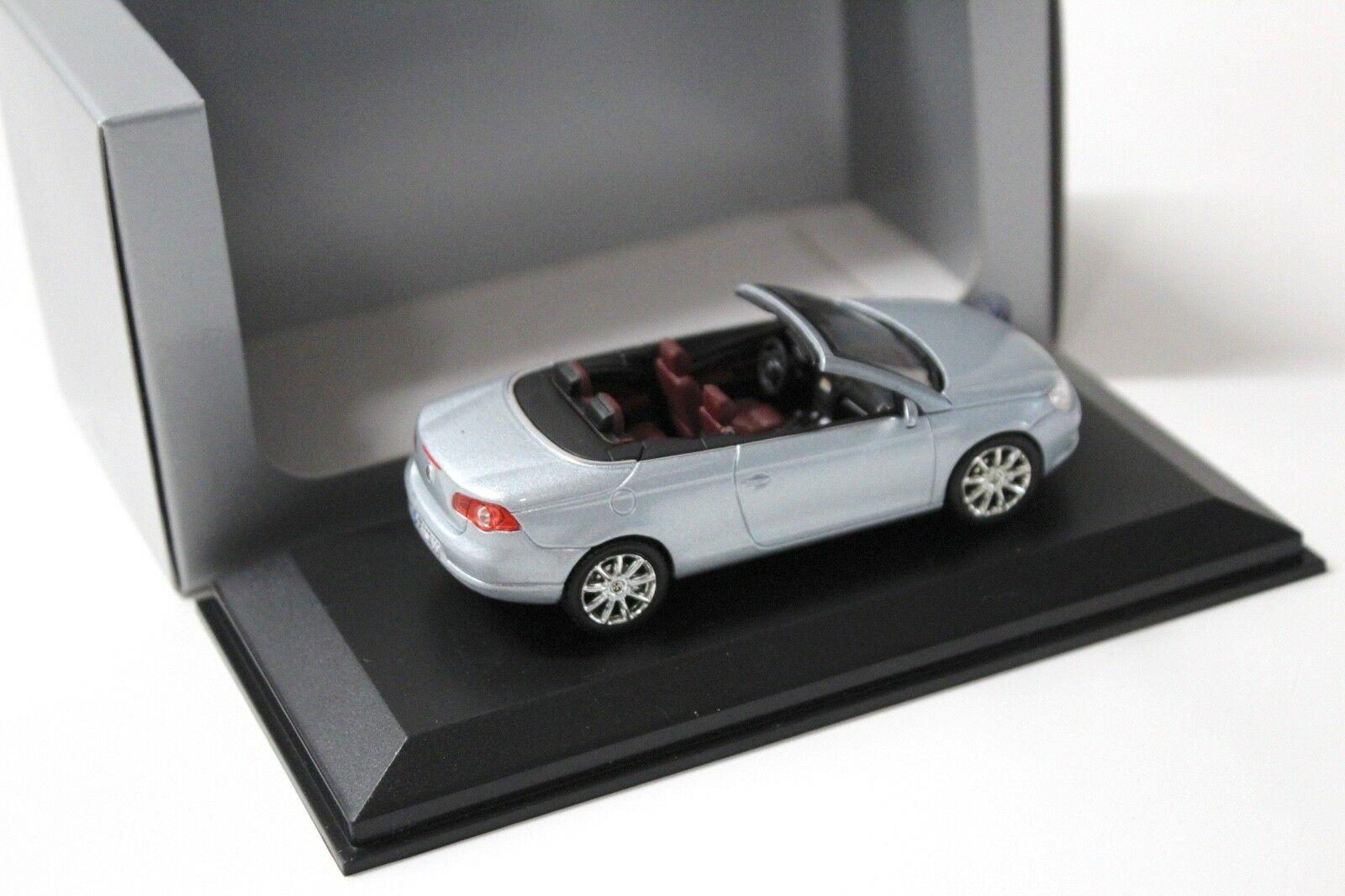 1:43 Norev VW EOS Cabriolet silver DEALER VERSION
