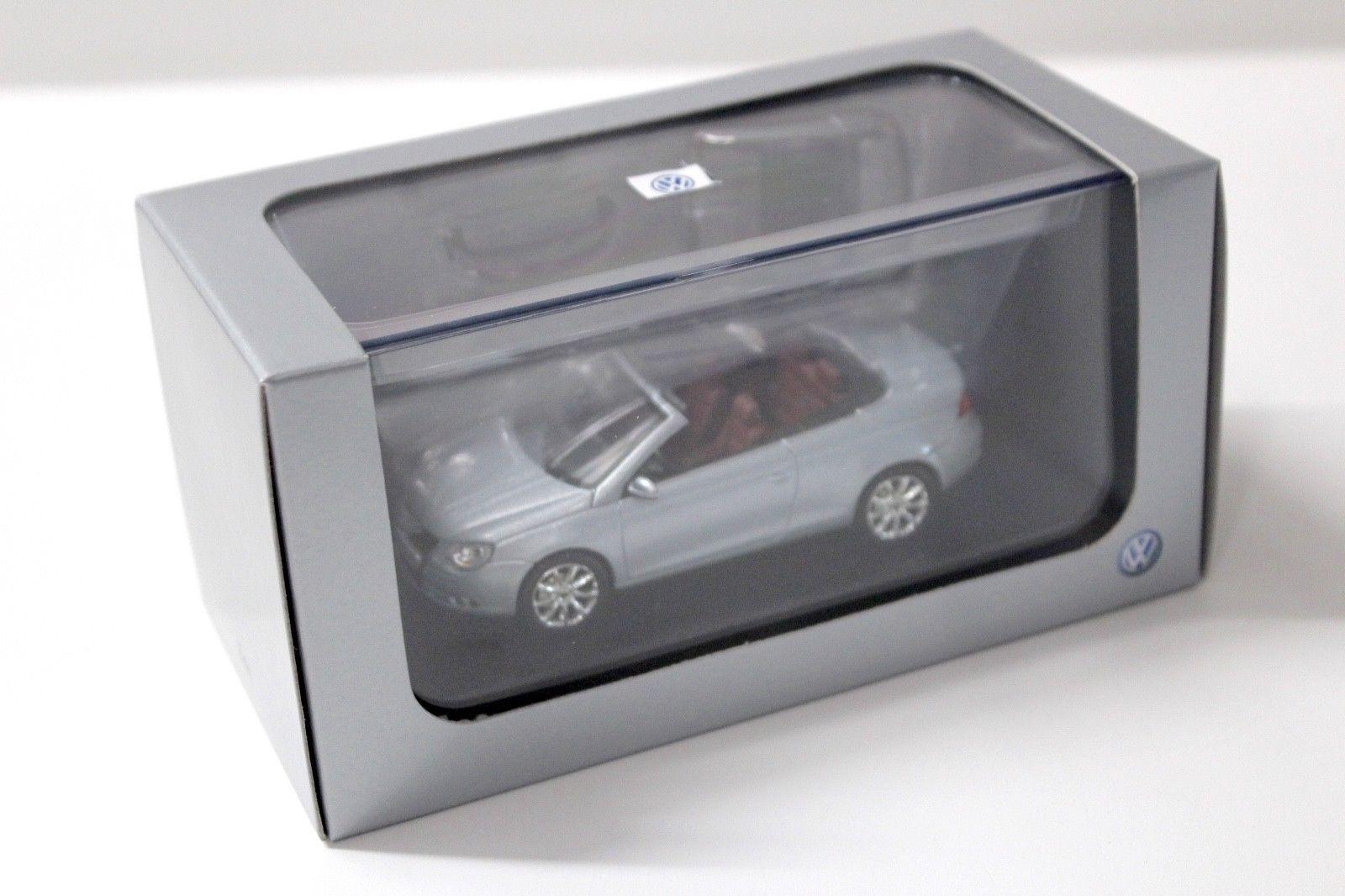 1:43 Norev VW EOS Cabriolet silver DEALER VERSION