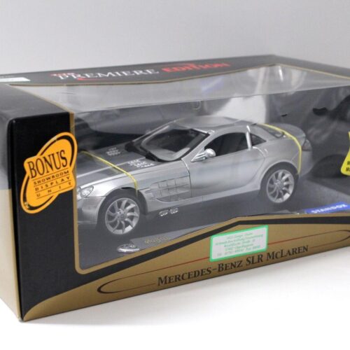 1:18 Maisto Mercedes SLR McLaren STANDOX silver - Image 4