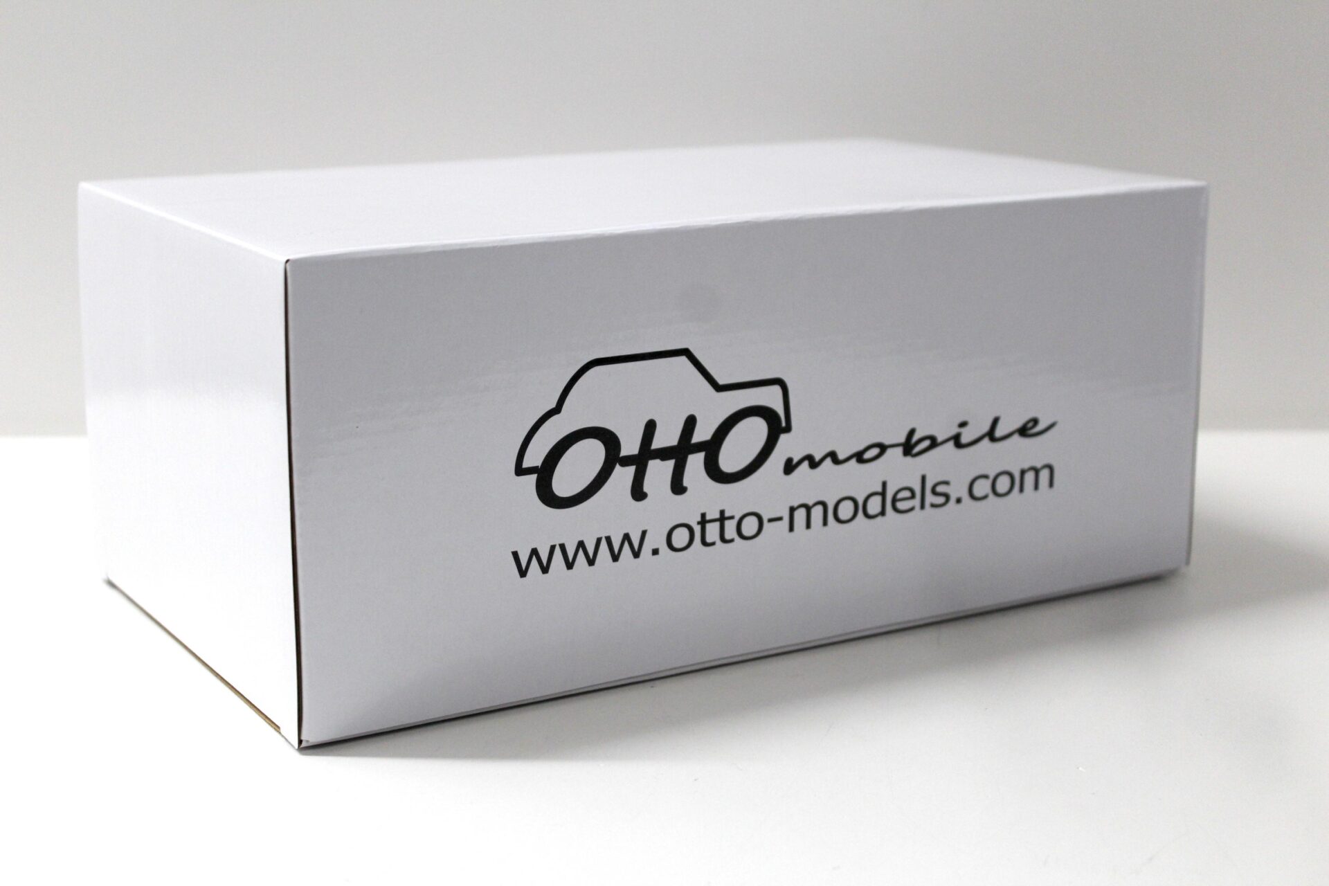 1:18 OTTO mobile OT236 Toyota Supra MK4 Coupe super white