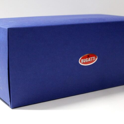 1:18 AUTOart Bugatti Veyron EB 16.4 Show Car black/ red - Image 4