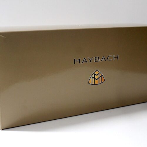 1:18 AUTOart Maybach 57 Limousine black/ dark brown DEALER VERSION
