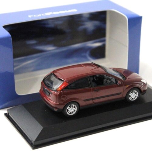 1:43 Minichamps Ford Focus Ghia 1999 dark red DEALER VERSION