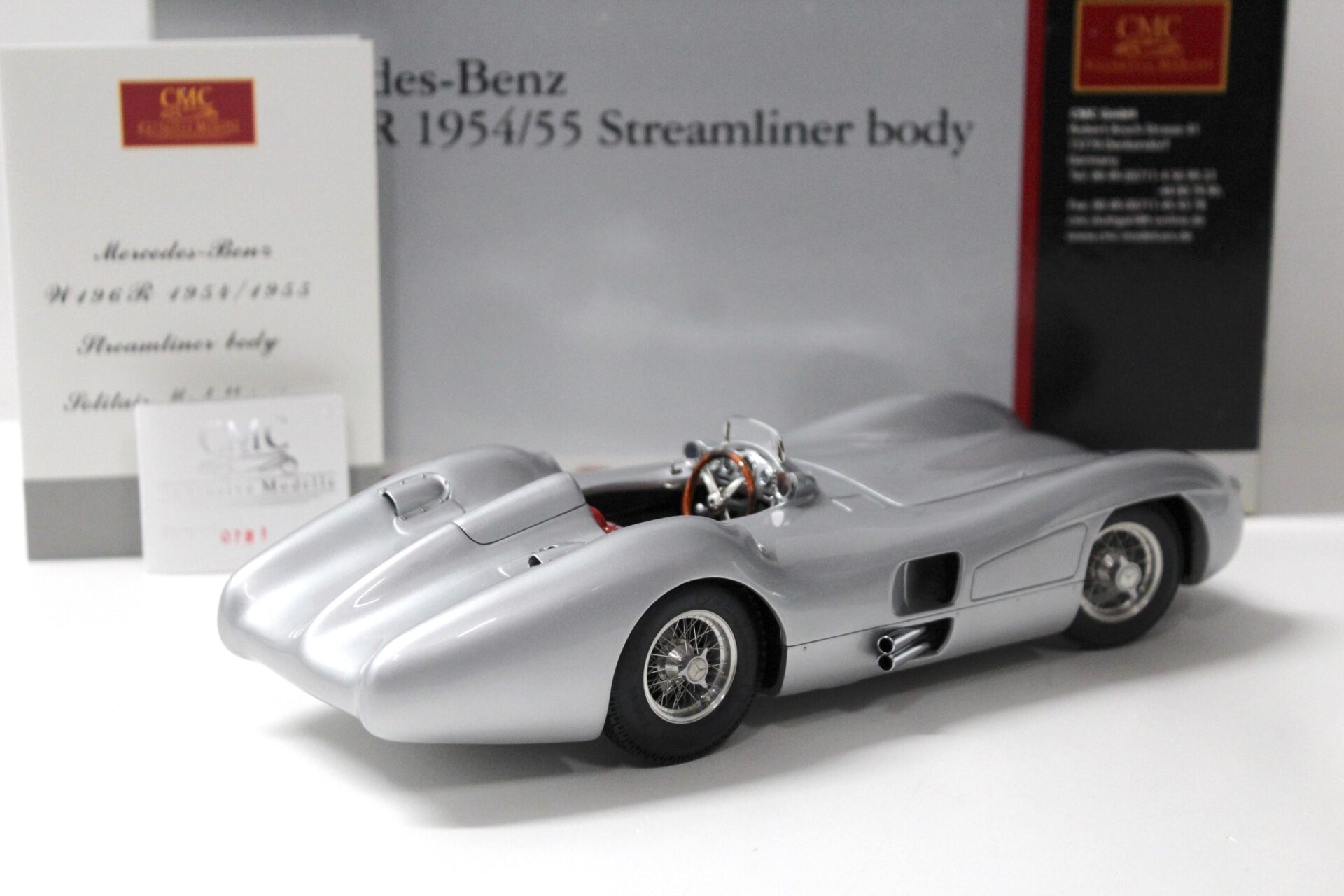 1:18 CMC Mercedes W196R Streamliner Body 1954/55 silver M-044