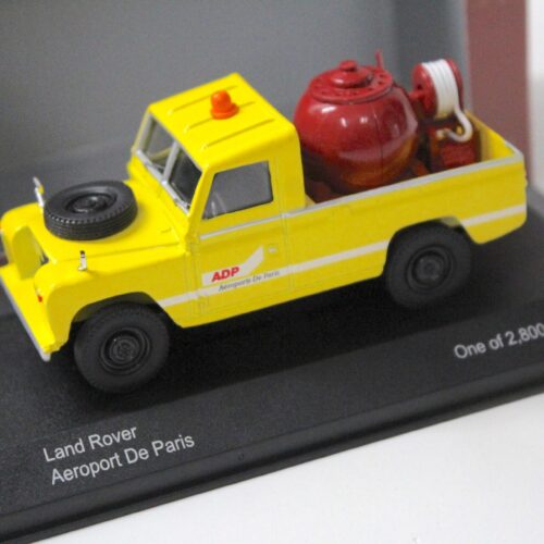 1:43 Vanguards Land Rover Aeroport de Paris yellow
